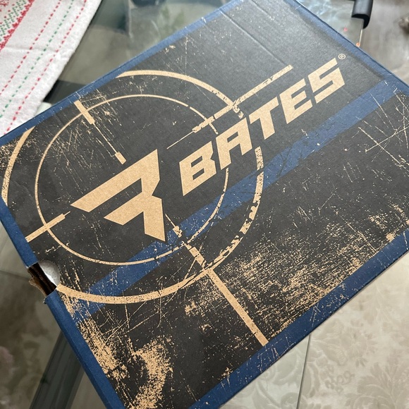 Size 8.5 BATES men’s boots. NWT. - Picture 2 of 4